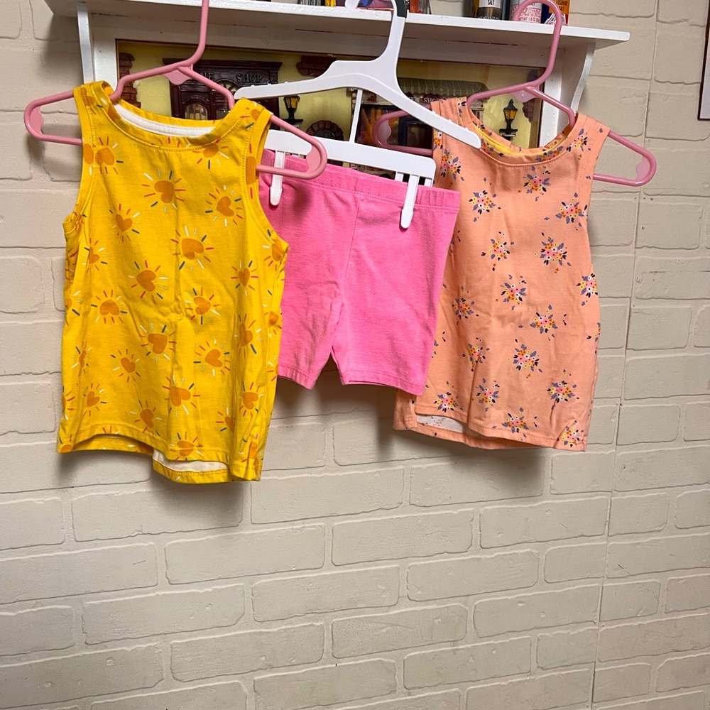 Tank tops and bike shorts 2T